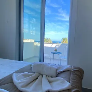 Wake Up By The Sea Flats Πρωταράς