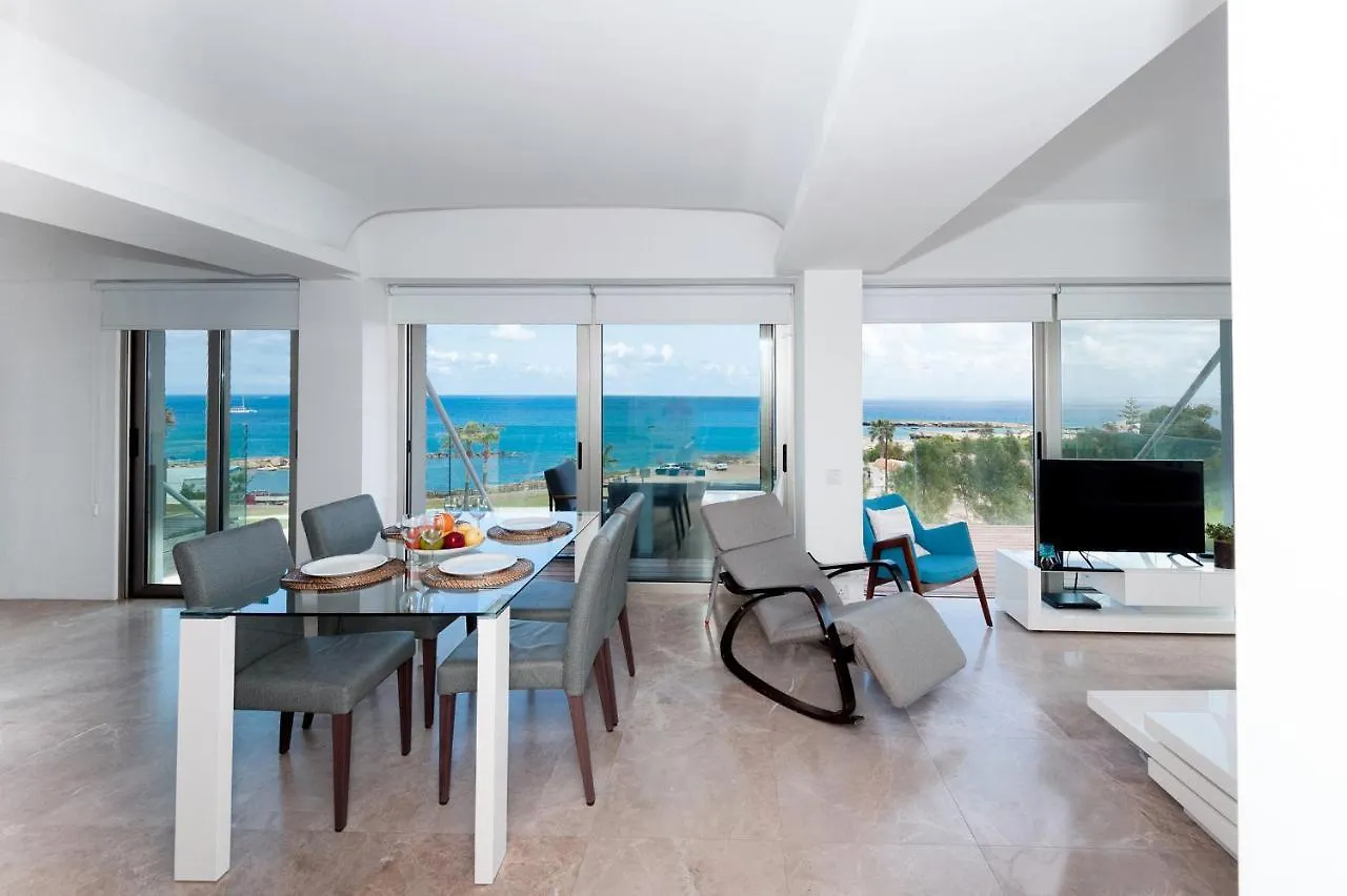 Apartment Marisol - Beachfront プロタラス