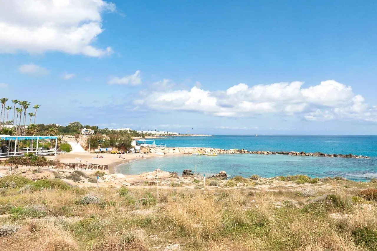 Apartment Marisol - Beachfront プロタラス