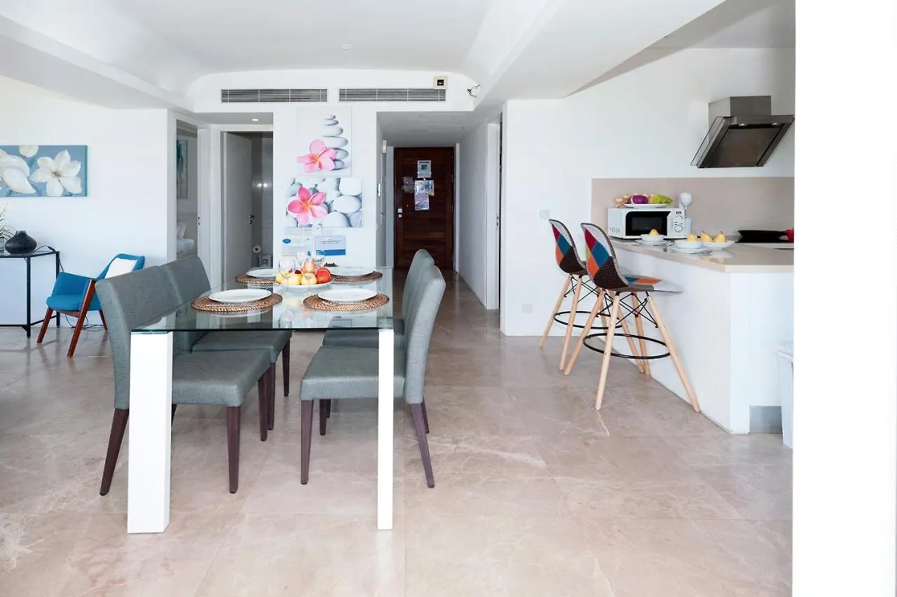 Apartment Marisol - Beachfront プロタラス