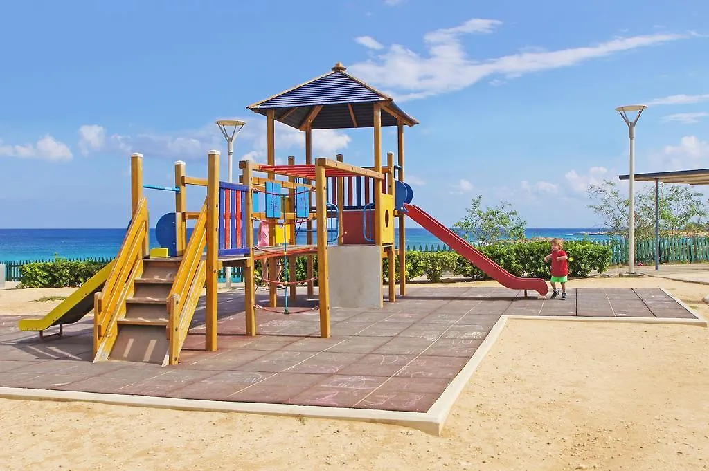 Apartment Marisol - Beachfront プロタラス